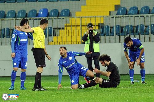 "Səbail"in futbolçusu qana boyandı - FOTOLAR