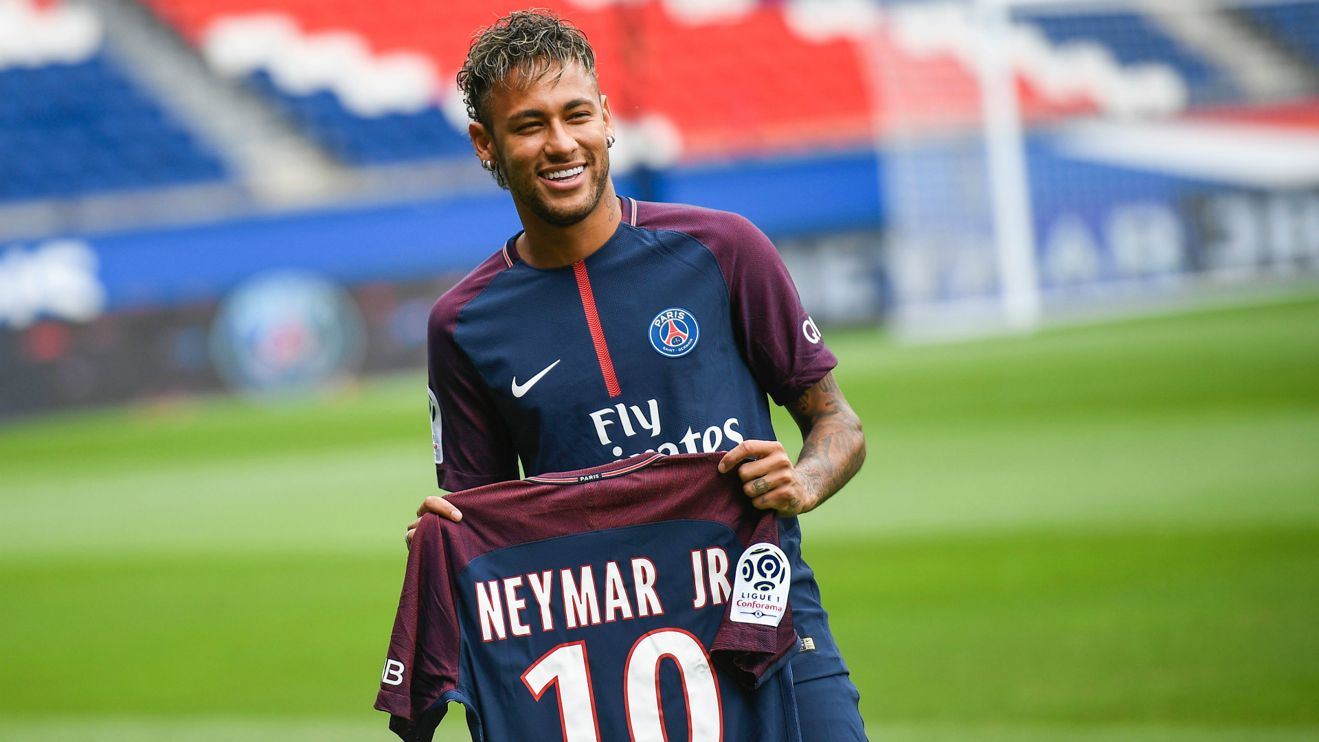 Göz qamaşdıran məbləğ: Neymar nə qədər qazanır?