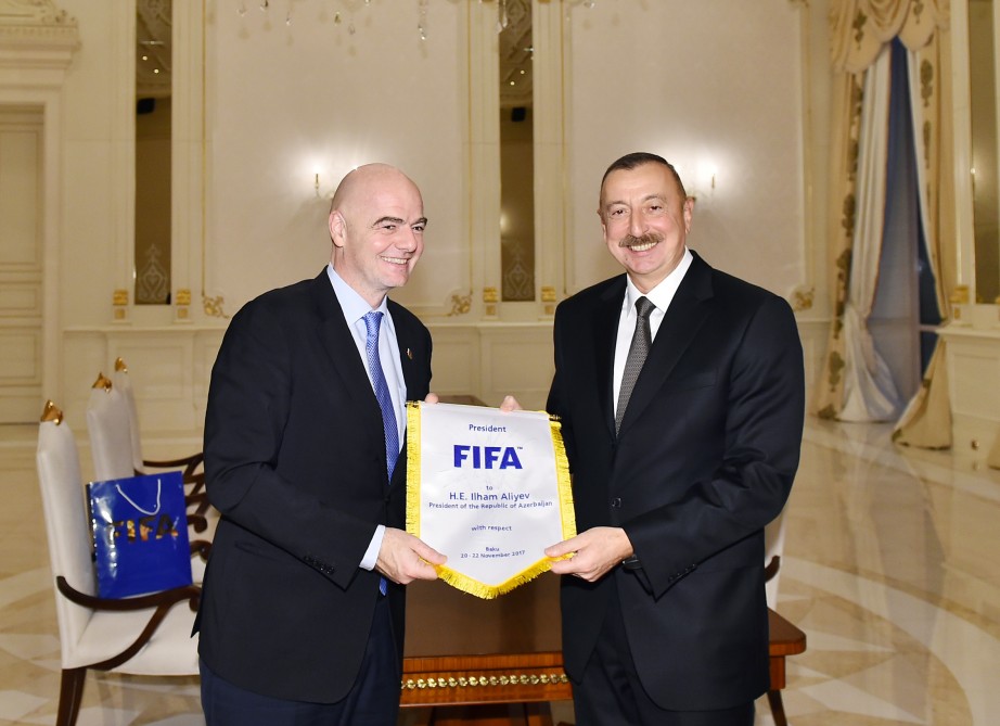 İlham Əliyev FIFA-nın prezidentini və baş katibini qəbul etdi - FOTOLAR