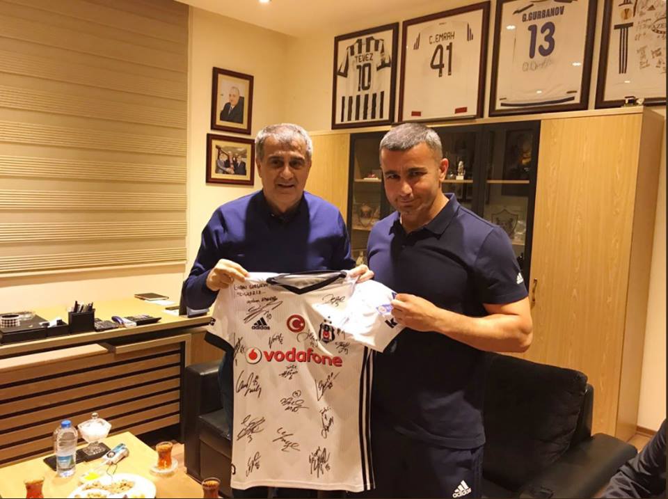 Şenol Günəşdən Qurban Qurbanova xüsusi hədiyyə - FOTO