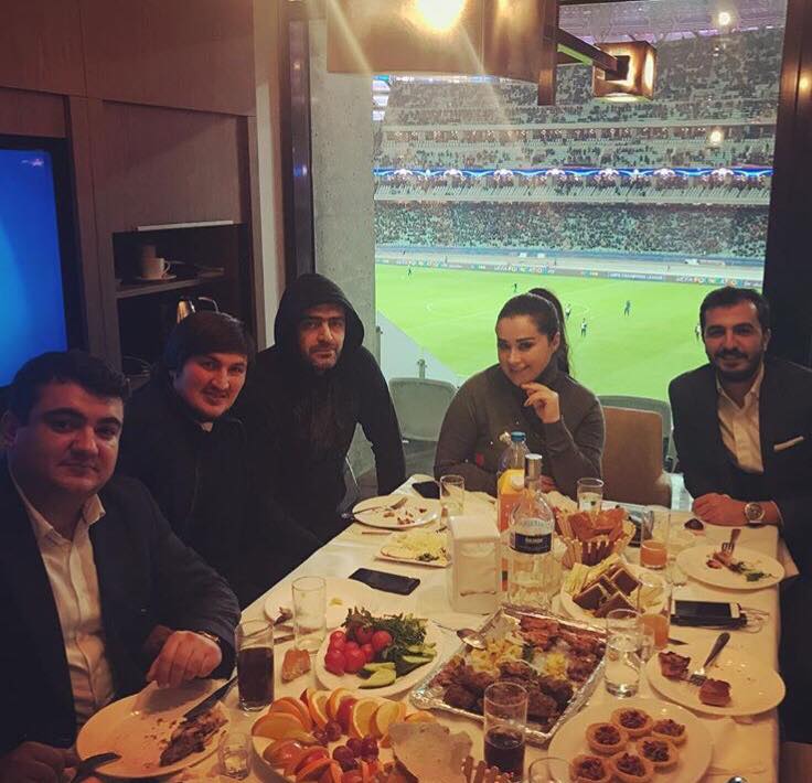 Xatirə "Qarabağ"ın oyununda paylaşdığı fotoya görə tənqid olundu