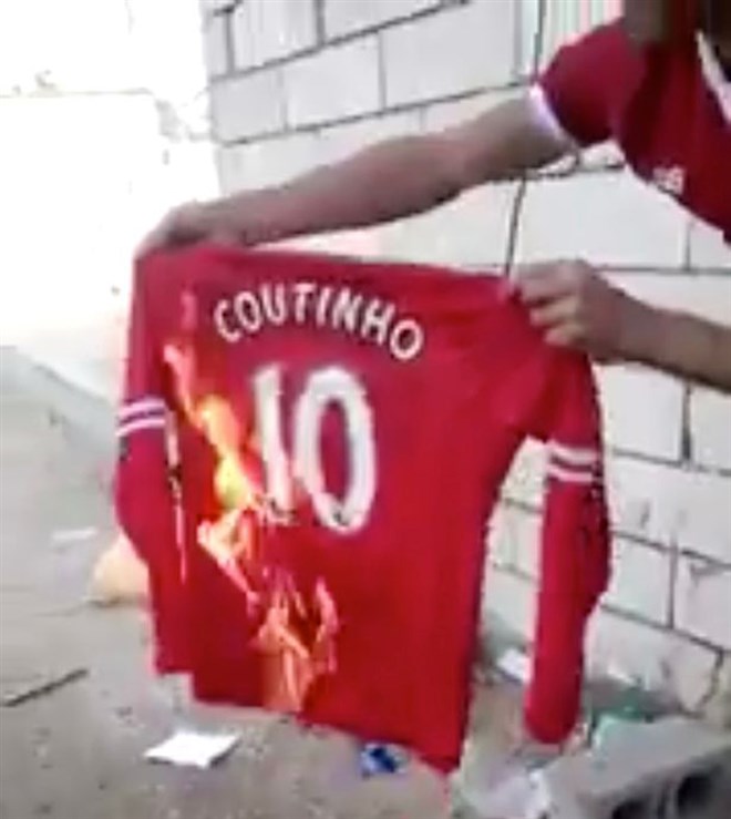 "Liverpul" Kountinyonun formalarını geri qaytarır - 50 funt-sterlinq