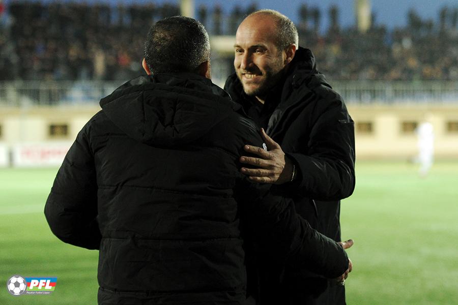 2 qol, söyüş, dava, qırmızı vərəqə... - FOTO/VİDEO