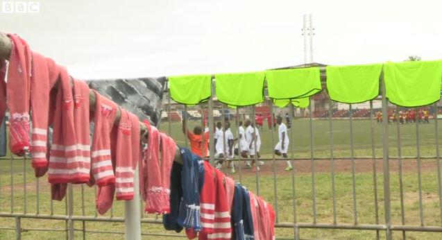 ŞOK! Çox sayda futbolçu kölə kimi satıldı - FOTOLAR