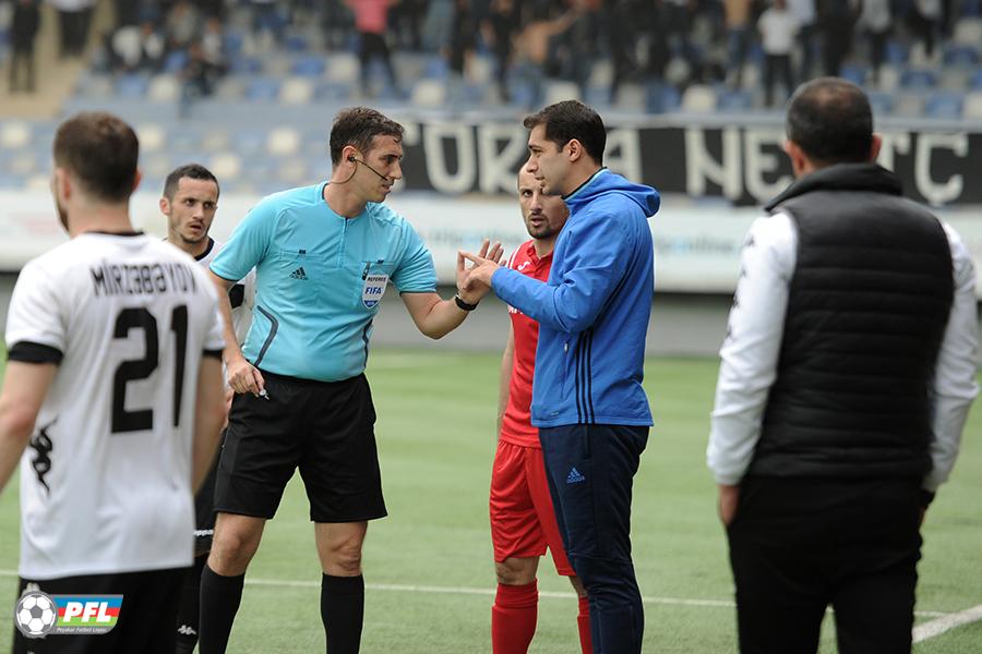 Vaqif Cavadovla Ruslan Abışov arasında qalmaqal