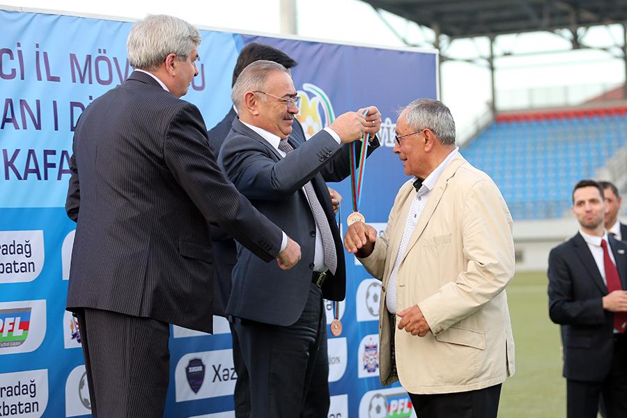 PFL qalibləri mükafatlandırdı - FOTO/VİDEO