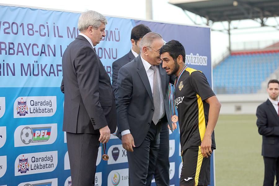 PFL qalibləri mükafatlandırdı - FOTO/VİDEO
