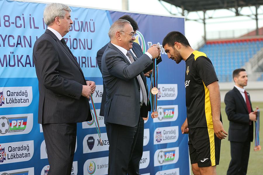 PFL qalibləri mükafatlandırdı - FOTO/VİDEO
