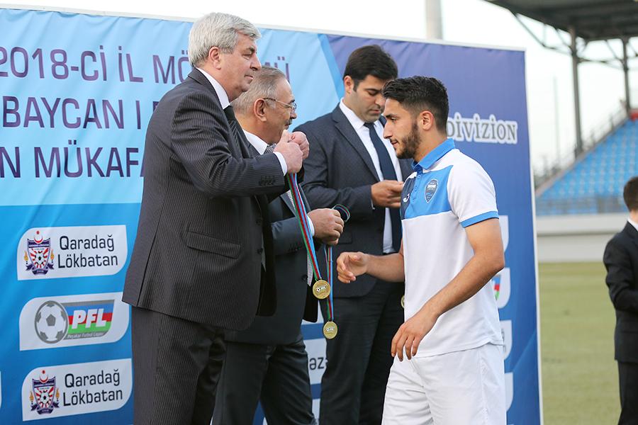 PFL qalibləri mükafatlandırdı - FOTO/VİDEO