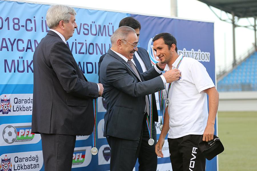 PFL qalibləri mükafatlandırdı - FOTO/VİDEO