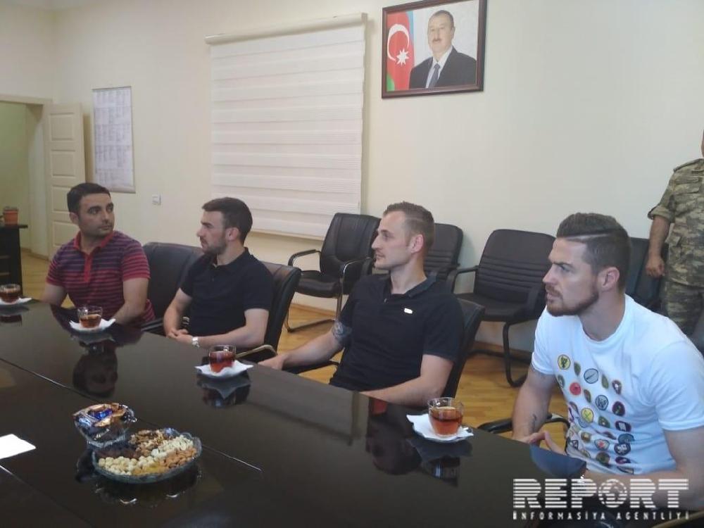 "Qarabağ"ın futbolçuları cəbhə bölgəsində - FOTOLAR