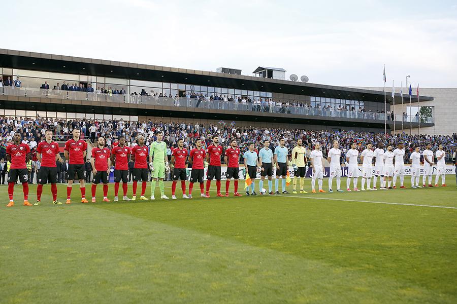 Qəbələdə möhtəşəm şou: himn fərqli tərzdə oxundu, Seeya stadionu coşdurdu - FOTOLAR