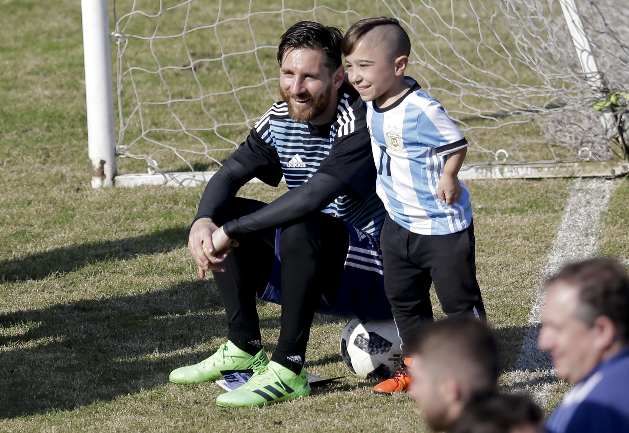 Argentinada Messiyə hücum etdilər - FOTOLAR