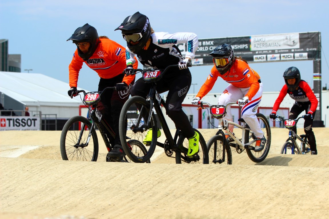 BMX üzrə dünya çempionatının ilk qalibləri müəyyənləşdi - FOTOLAR