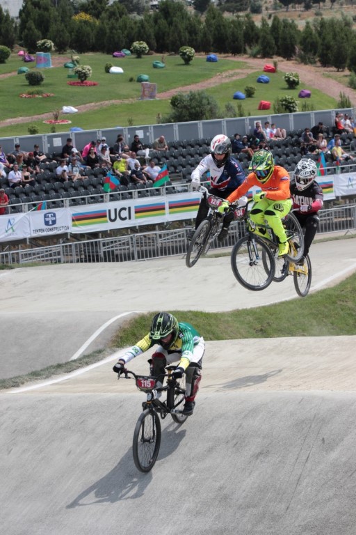 BMX üzrə dünya çempionatının ilk qalibləri müəyyənləşdi - FOTOLAR