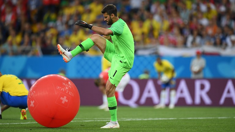 "DÇ-2018": Braziliya - İsveçrə oyunu FOTOLARda