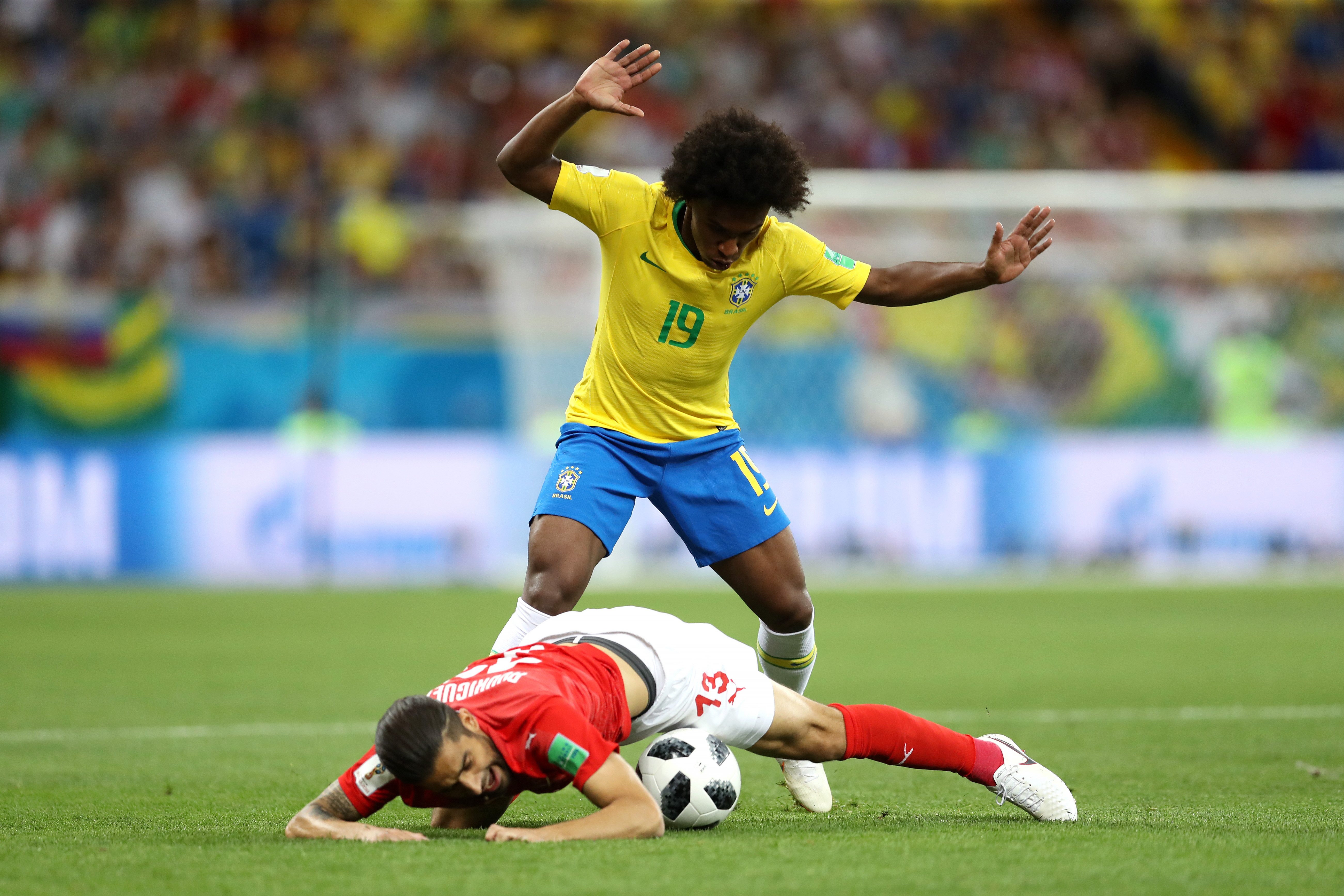 "DÇ-2018": Braziliya - İsveçrə oyunu FOTOLARda