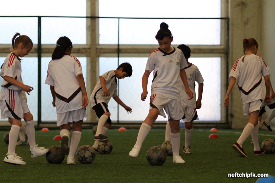 "Neftçili Yay Futbol Düşərgəsi" davam edir: 2-ci qrup başa çatdı - FOTO/VİDEO
