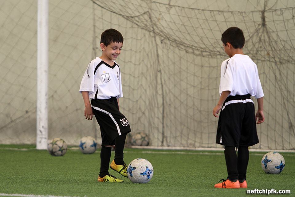 "Neftçili Yay Futbol Düşərgəsi" davam edir: 2-ci qrup başa çatdı - FOTO/VİDEO