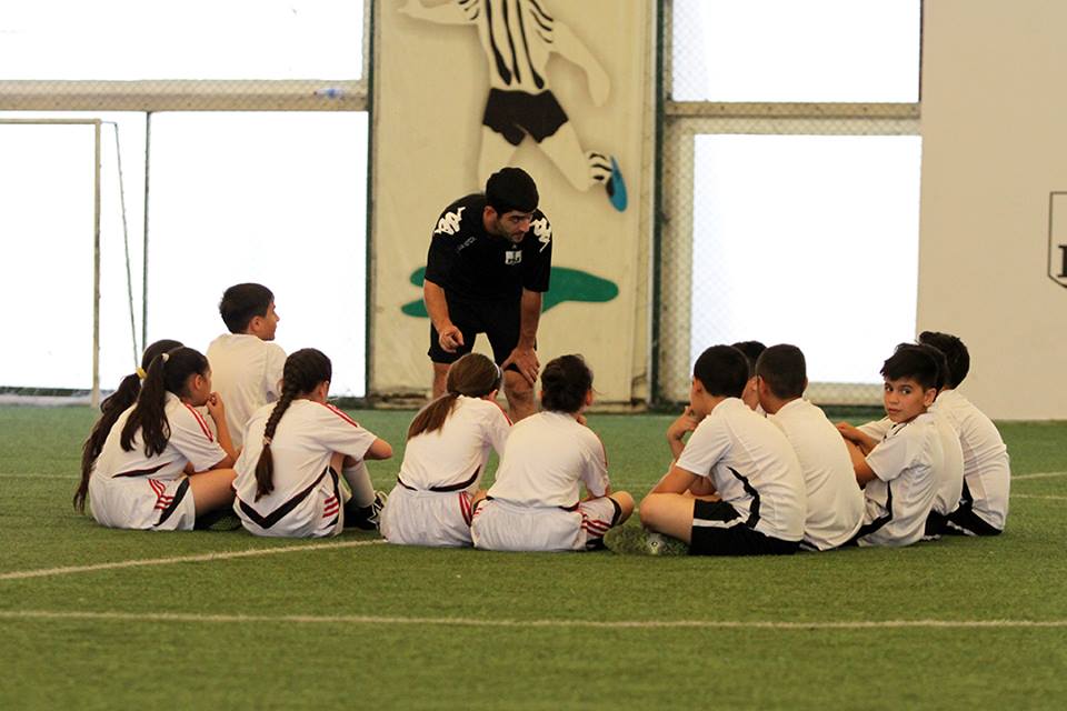 "Neftçili Yay Futbol Düşərgəsi"ndə 3-cü qrup başladı (FOTOLAR)