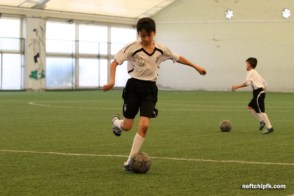 "Neftçili Yay Futbol Düşərgəsi"ndə 3-cü qrup başladı (FOTOLAR)