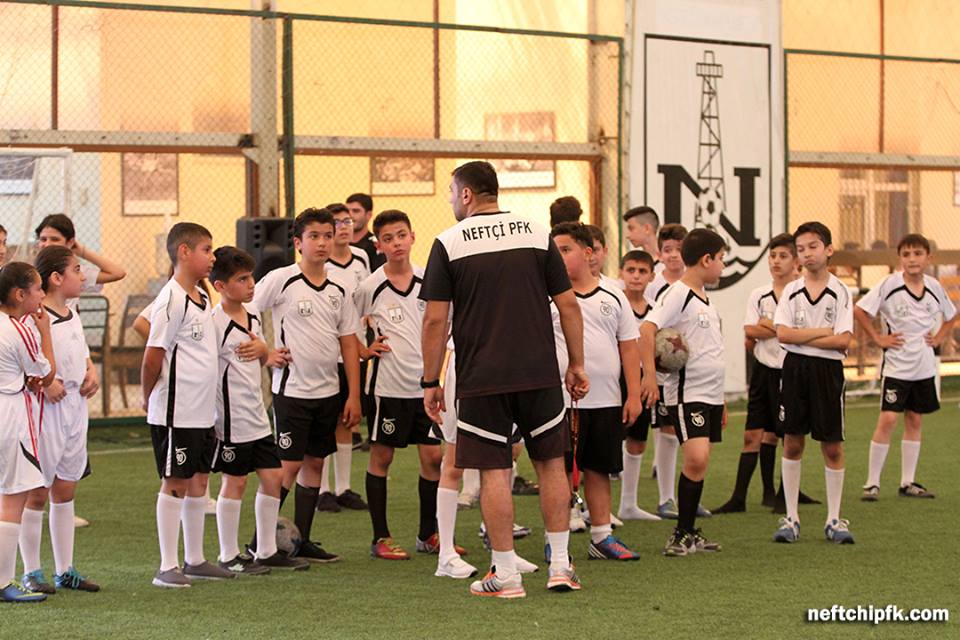 "Neftçili Yay Futbol Düşərgəsi"ndə 3-cü qrup başladı (FOTOLAR)