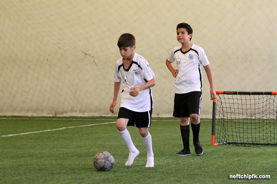 "Neftçili Yay Futbol Düşərgəsi"ndə 3-cü qrup başladı (FOTOLAR)