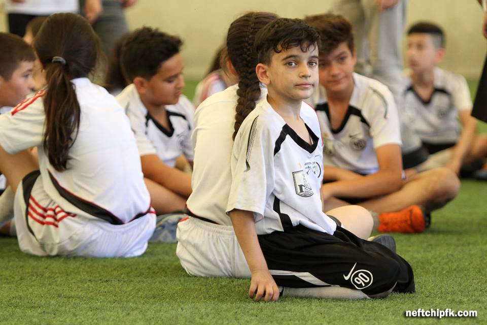"Neftçili Yay Futbol Düşərgəsi" tamamlandı (FOTOLAR)