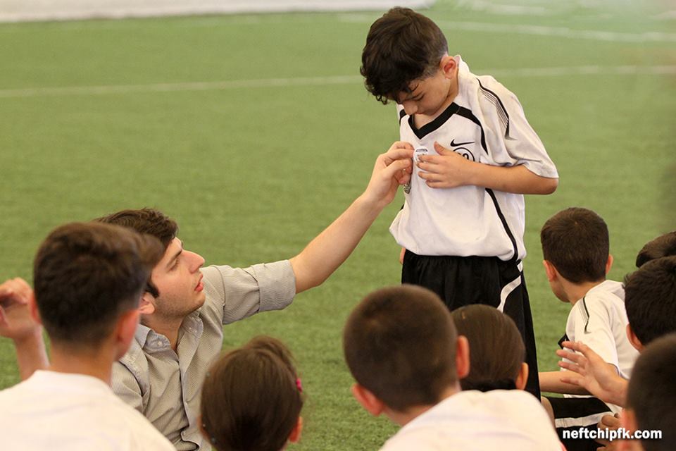 "Neftçili Yay Futbol Düşərgəsi" tamamlandı (FOTOLAR)