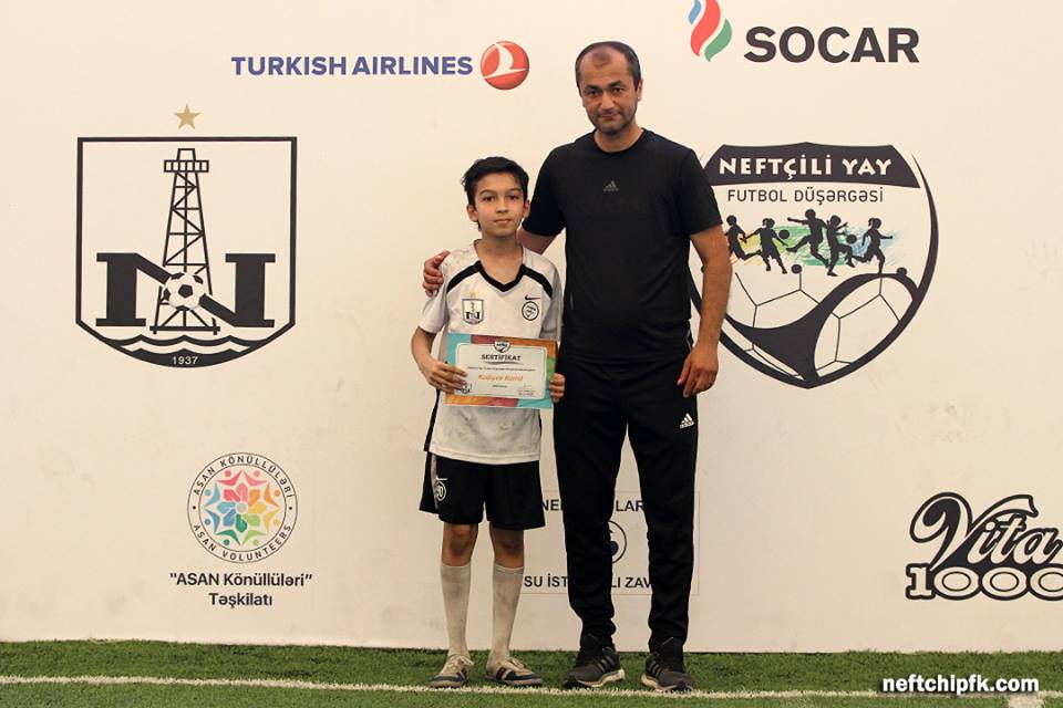 "Neftçili Yay Futbol Düşərgəsi" tamamlandı (FOTOLAR)