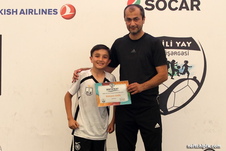"Neftçili Yay Futbol Düşərgəsi" tamamlandı (FOTOLAR)