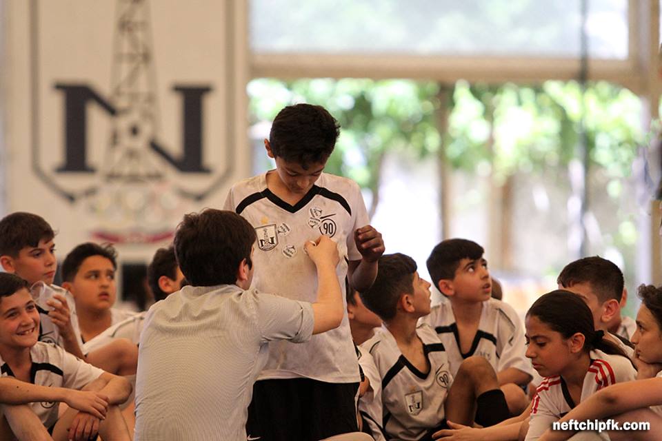 "Neftçili Yay Futbol Düşərgəsi" tamamlandı (FOTOLAR)