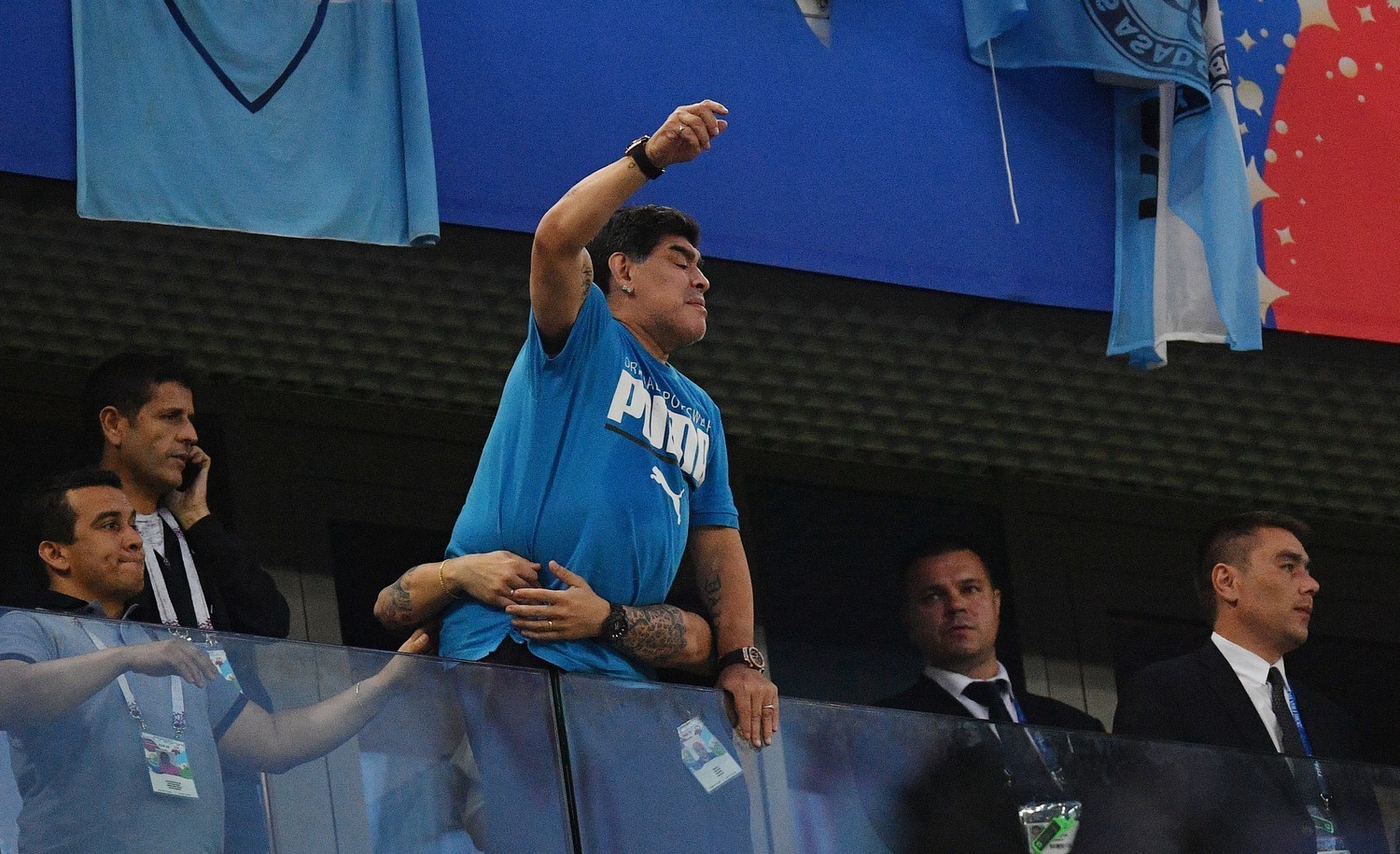 Maradona təkzib etdi: "Xəstəxanada deyiləm" - FOTO/VİDEO