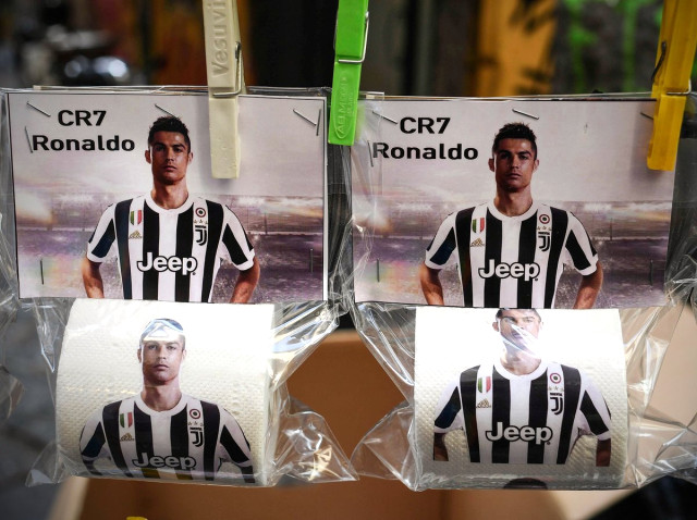 Azarkeşlər Ronaldonun fotosundan tualetdə istifadə edəcək