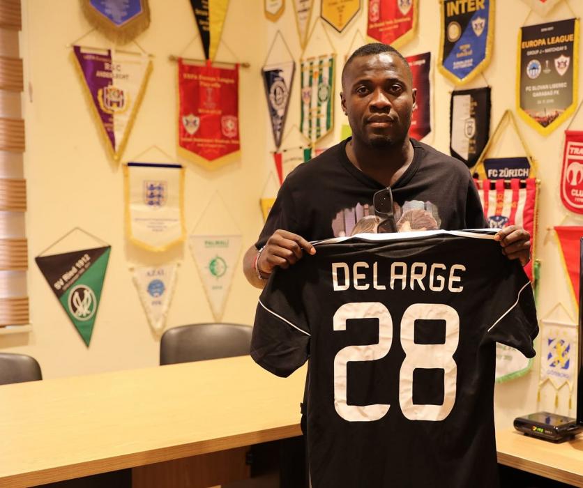 "Qarabağ"ın yeni transferləri Bakıda - FOTO