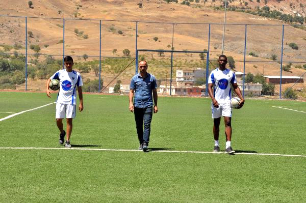 Tərcüməçi tapmayan klub tərcümə proqramının ümidinə qaldı