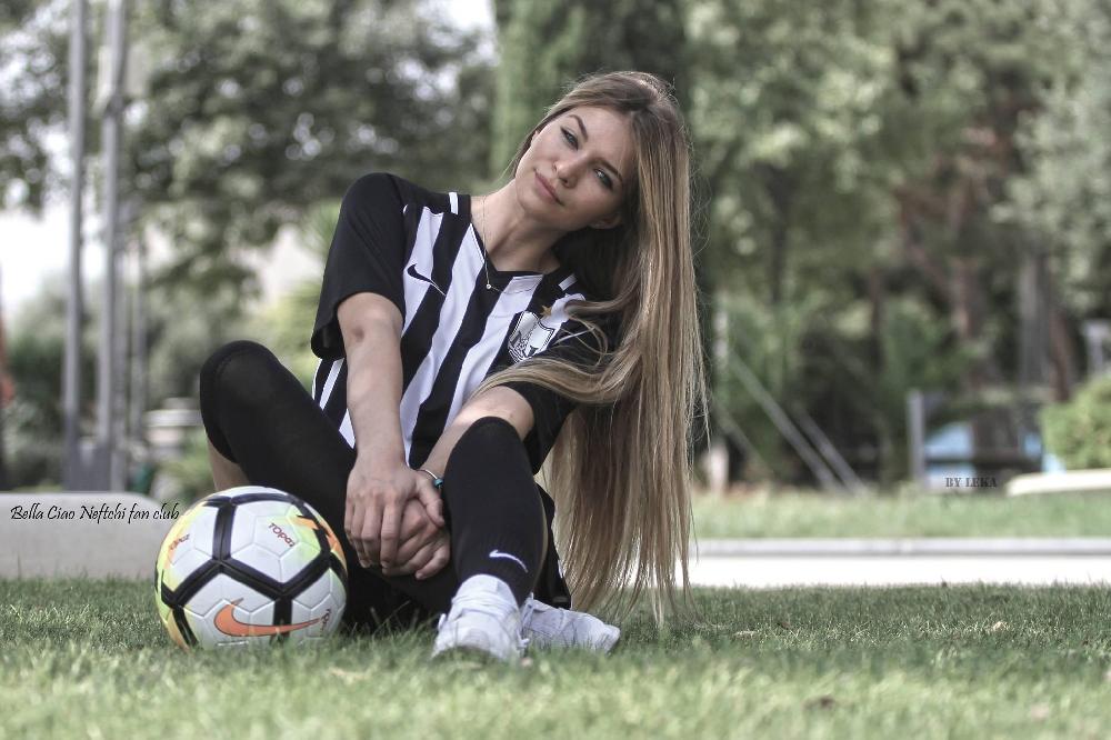 Xanım fotoqrafdan “Neftçi” üçün cazibədar fotosessiya