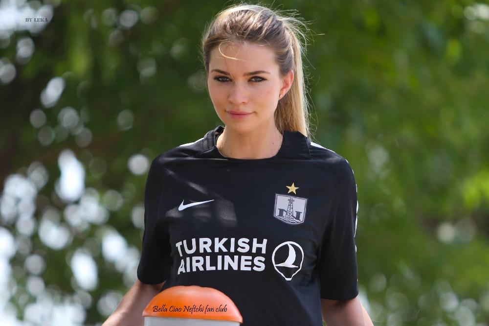 Xanım fotoqrafdan “Neftçi” üçün cazibədar fotosessiya