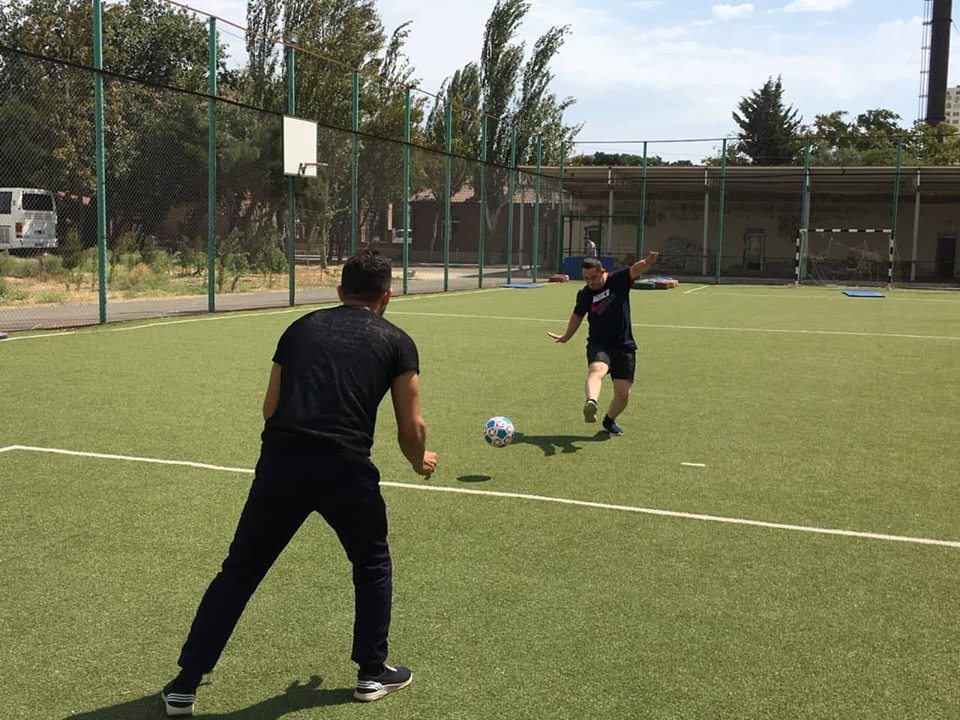 Azərbaycanda daun sindroumlulardan ibarət futbol komandası yaradılır - FOTOLAR
