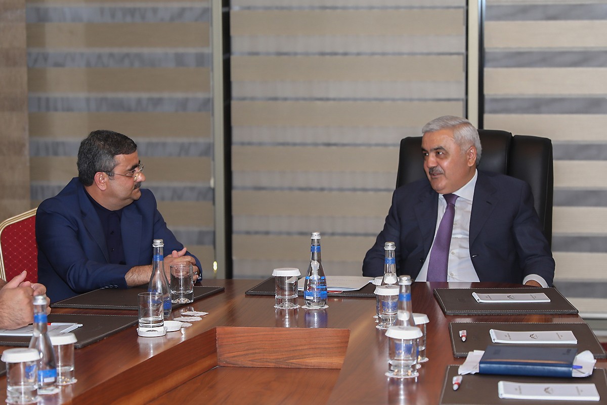 Rövnəq Abdullayev cüdo üzrə Azərbaycan millisinin üzvləri ilə görüşüb - FOTOLAR