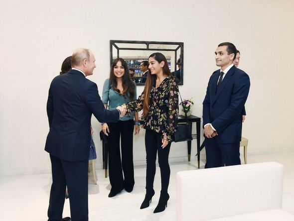 İlham Əliyev və Putin cüdo yarışlarını izləyib (FOTOLAR)