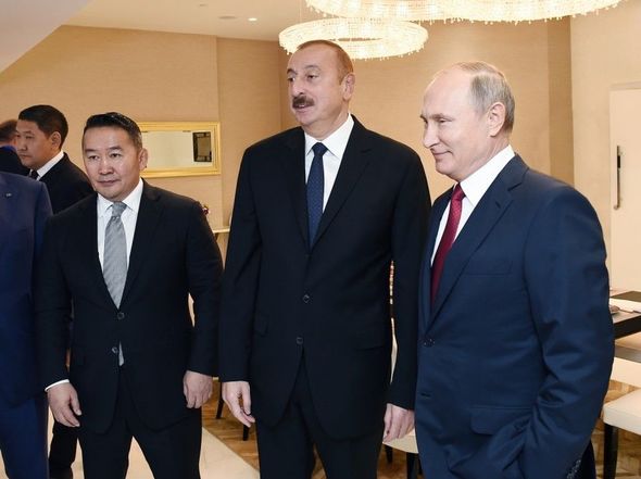İlham Əliyev və Putin cüdo yarışlarını izləyib (FOTOLAR)