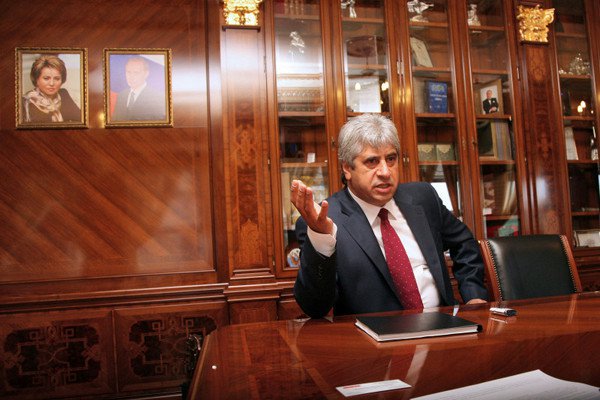 Həbib Nurməhəmmədova sponsorluq edən azərbaycanlı biznesmen kimdir? - FOTO