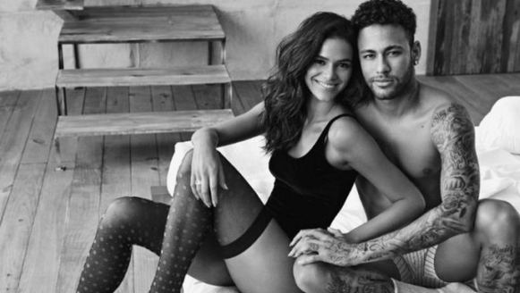 Neymar seçkilərə görə sevgilisindən ayrıldı - FOTOLAR