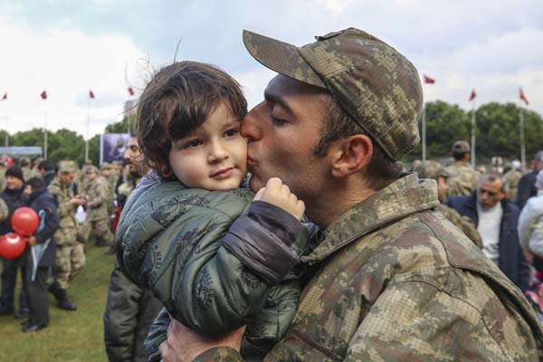 Ramil Quliyev ordudan təxris olundu - FOTO