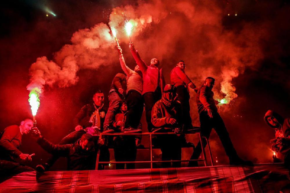 "Qalatasaray"ın məşqində 40 min azarkeş - FOTO/VİDEO