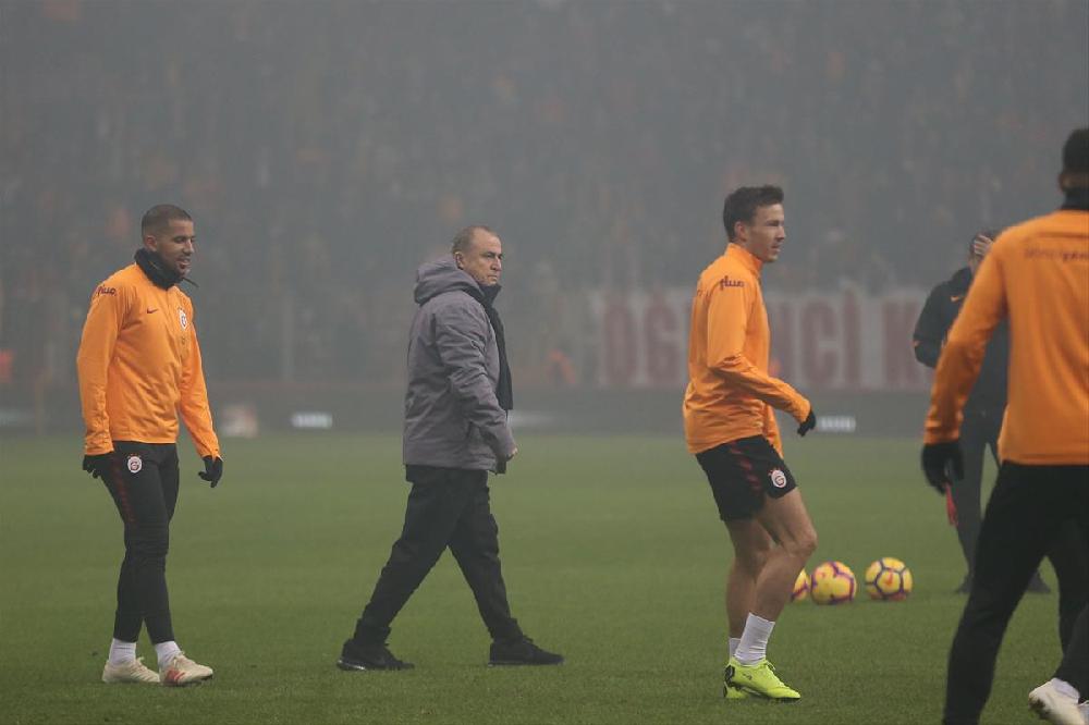 "Qalatasaray"ın məşqində 40 min azarkeş - FOTO/VİDEO