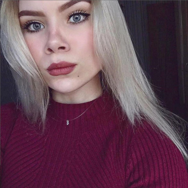 Hamama "iPhone" ilə girən xanım idmançı öldü - FOTOLAR