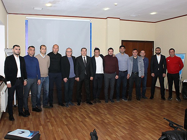 Azərbaycanın 8 məşqçisinə UEFA-nın Pro lisenziyası verildi - SİYAHI