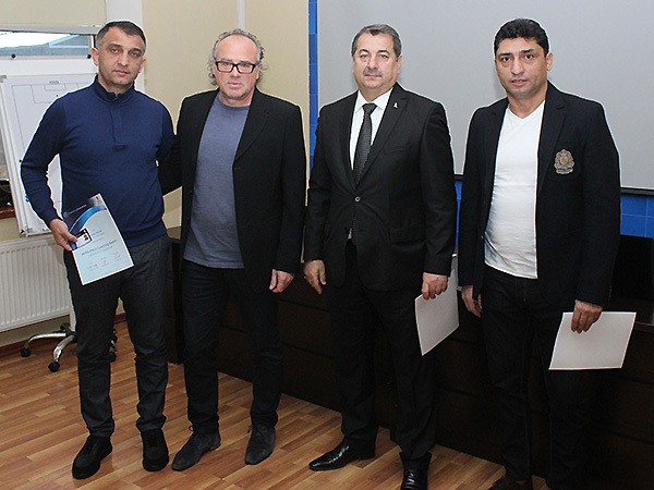Azərbaycanın 8 məşqçisinə UEFA-nın Pro lisenziyası verildi - SİYAHI